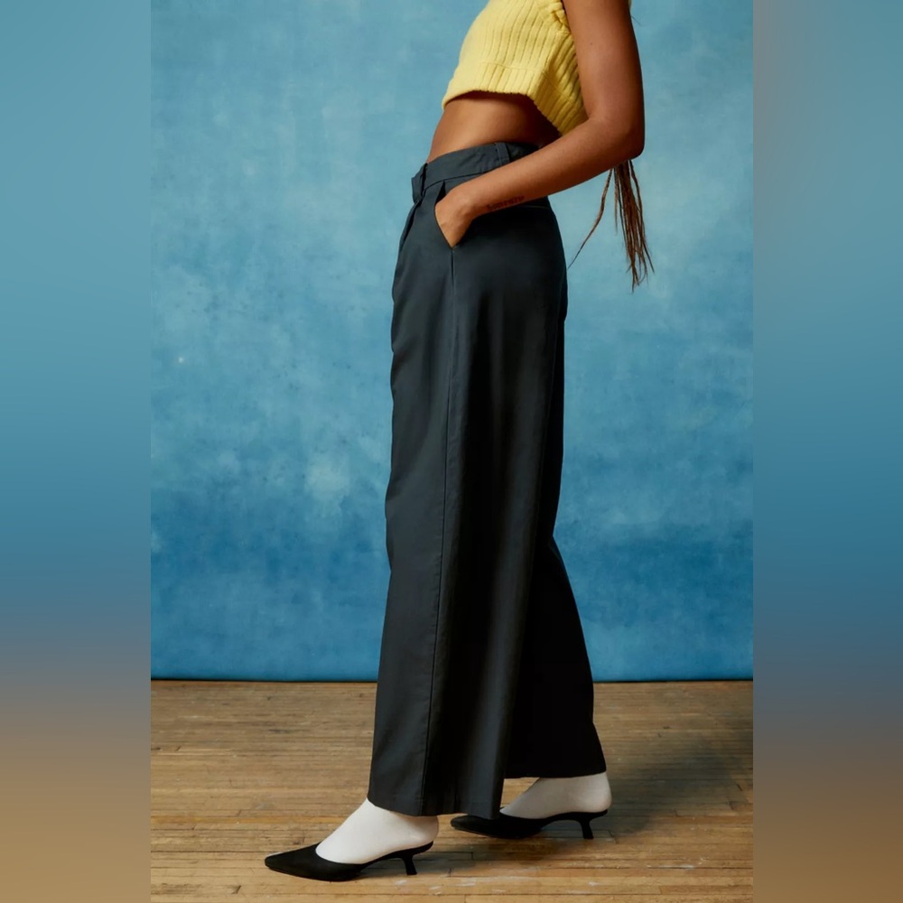 BRAND NEW! BDG Grandpa Twill Trouser Pant size 4